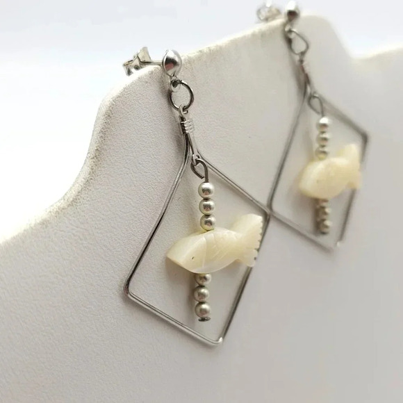 Zuni Sterling Silver Fish Earrings With MOP Pearl Accents Geometric Frame Design - Picture 2 of 5